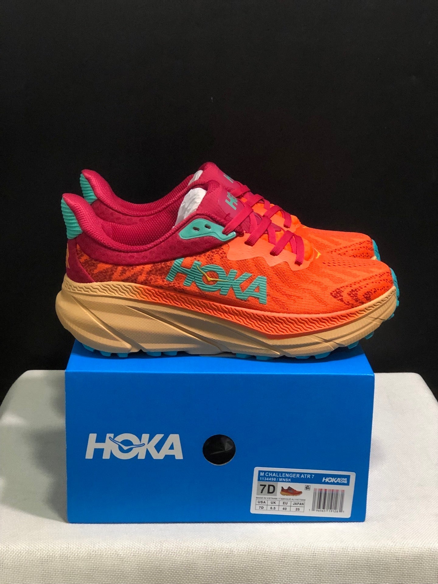 HOKA ONE ONE Challenger 7